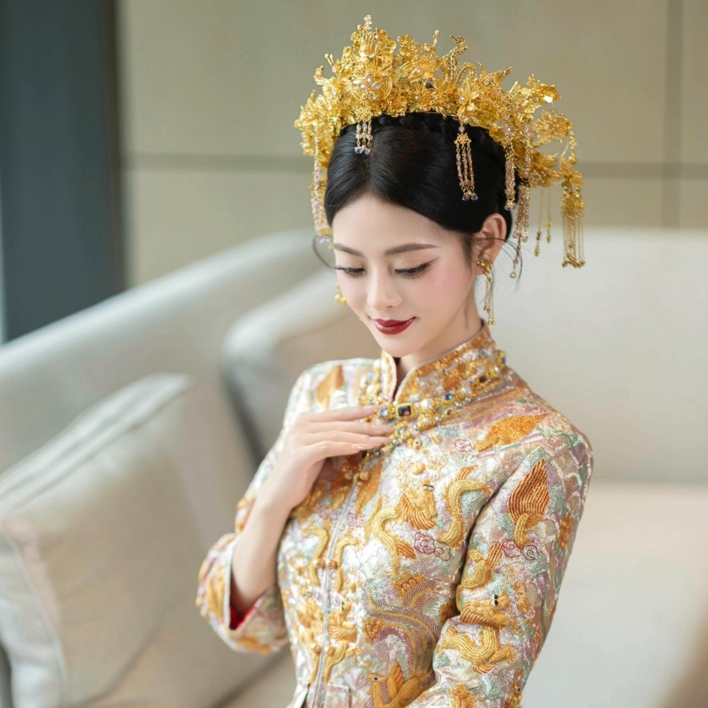 金色凤冠超好看ETE气质头饰百搭新娘饰品龙凤褂头冠婚礼跟妆11665