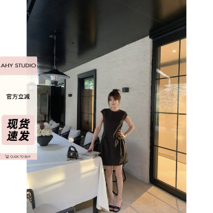 现货AHY 莱赛尔亚麻利落清爽通勤简约收腰无袖中长职场连衣裙新品