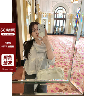 女新品 现货 条纹衬衫 空谷幽兰气质挂脖细致绣花设计感长袖 AHY