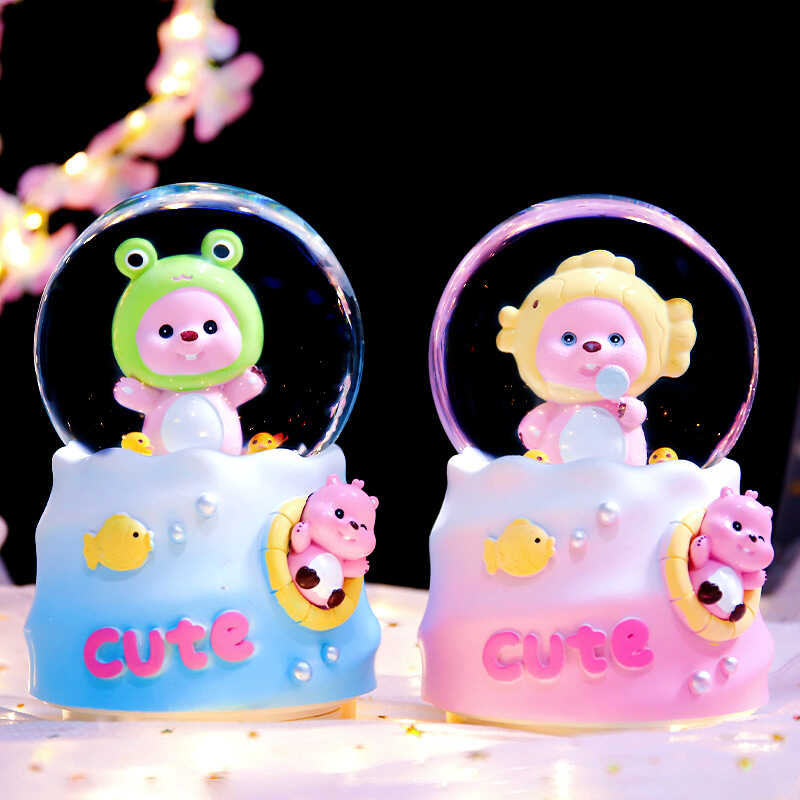 卡通小海狸水晶球飘雪发光音乐盒
