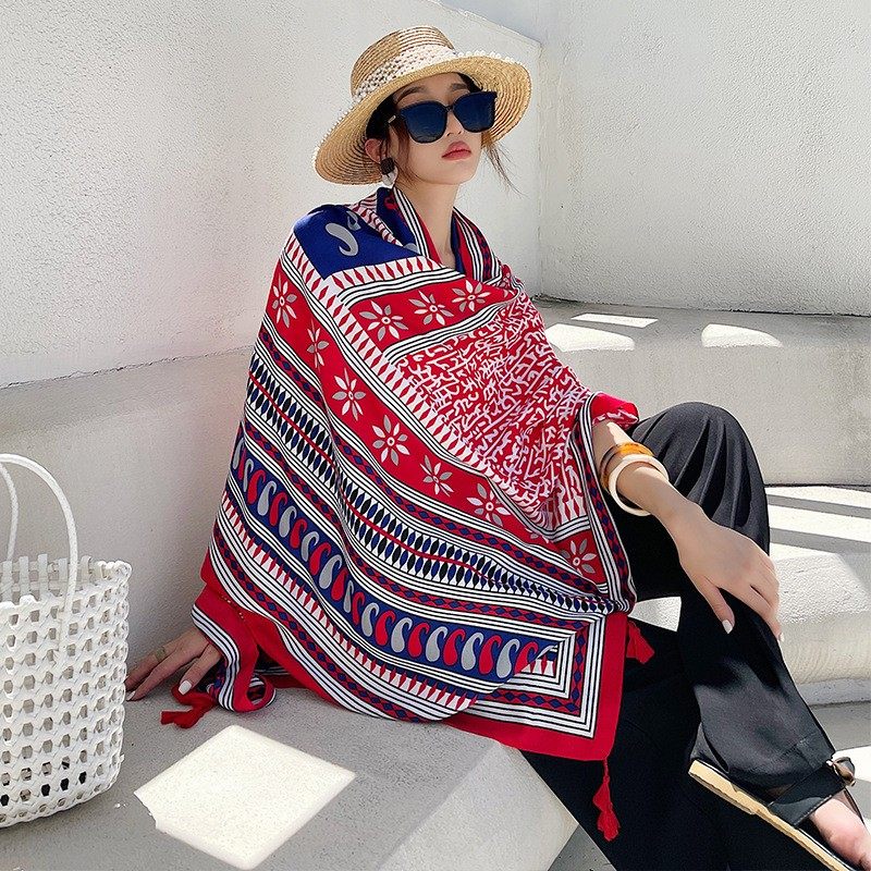 夏季旅行出游景区遮阳防晒披肩围巾女红色腰果花丝巾长款纱巾百搭