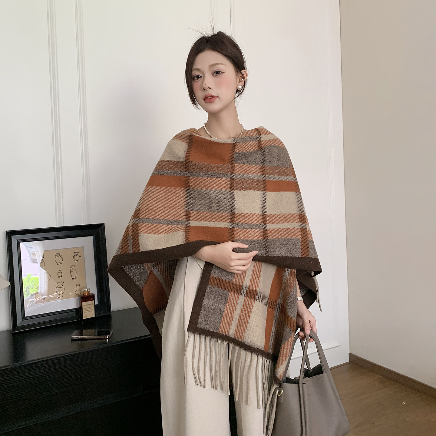 网红披肩女秋冬季韩版外搭两用空调房保暖格纹大披风百搭围巾斗篷