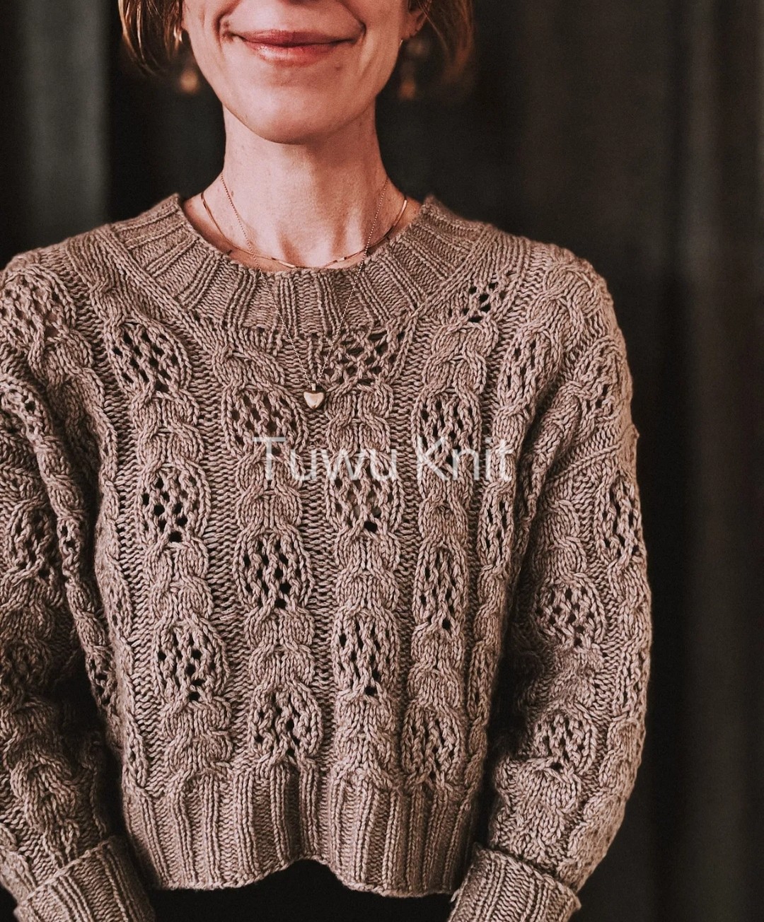 莫扎特她女士镂空麻花套衫棒针编织中文图解文字说明