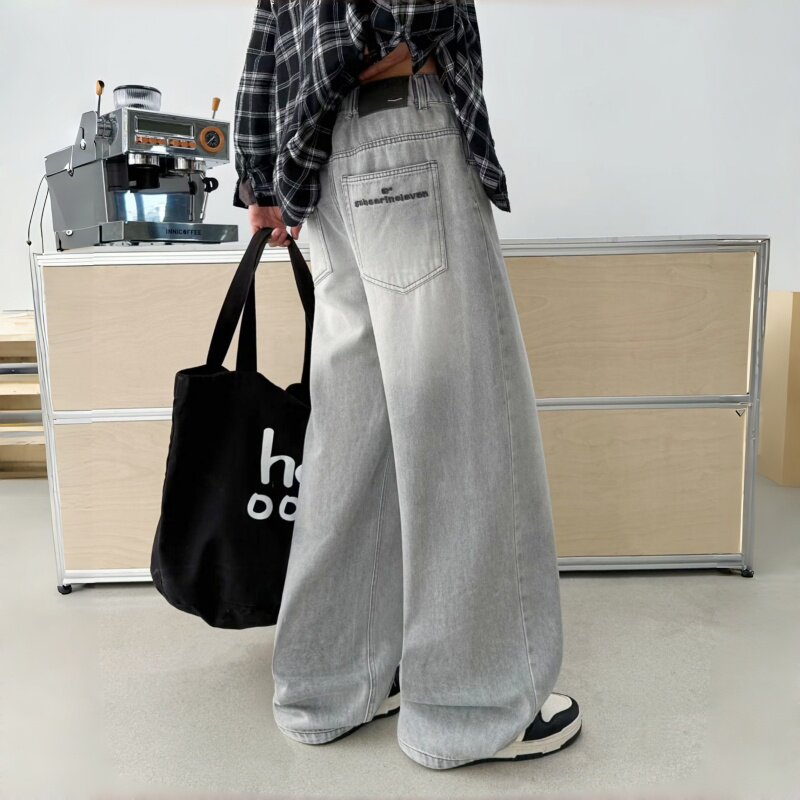 末班车春款2026男大童巴黎灰直筒牛仔裤潮牌青少年学生宽松休闲裤