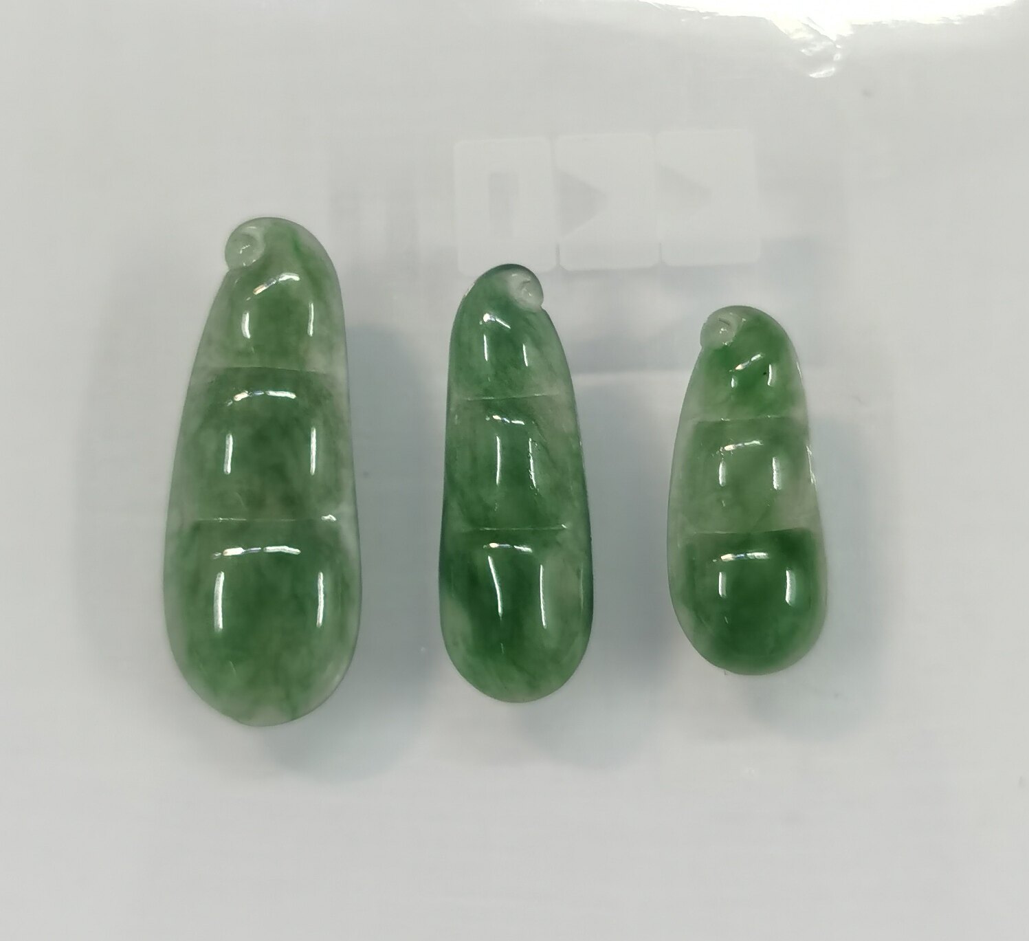 源头A货玉老坑冰种飘绿小福豆吊坠挂件，每个价不一样请看清楚