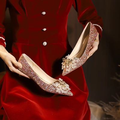 细跟红色新娘结婚鞋秀禾服中式~~