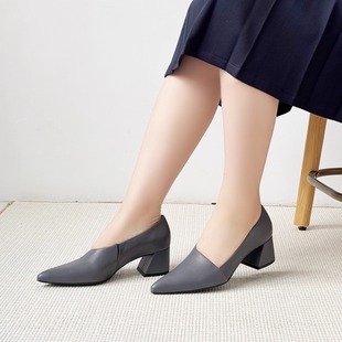 奥地利hogl友高女鞋2025秋冬新品羊皮软面时尚尖头中跟单鞋104513