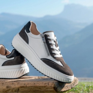 23600 牛皮厚底休闲拼色小白鞋 德国CAPRICE凯蝴蝶女鞋 2025秋冬新品