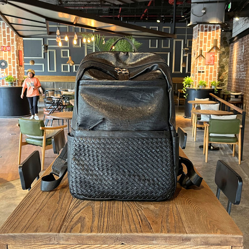 大容量双肩包电脑背包行旅包