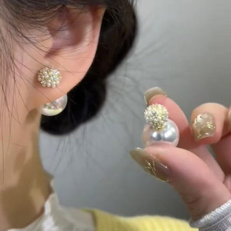 一款三戴锆石圆球珍珠耳钉女