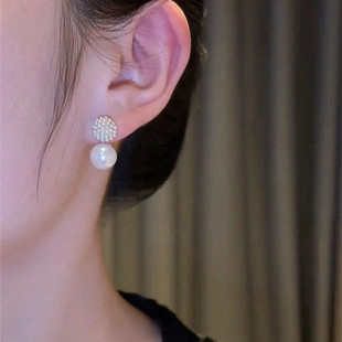 珍珠花球两戴耳环耳钉女2025新款爆款高级感小众个性S925银针耳饰