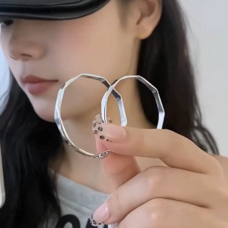 欧美时尚夸张气质耳圈女
