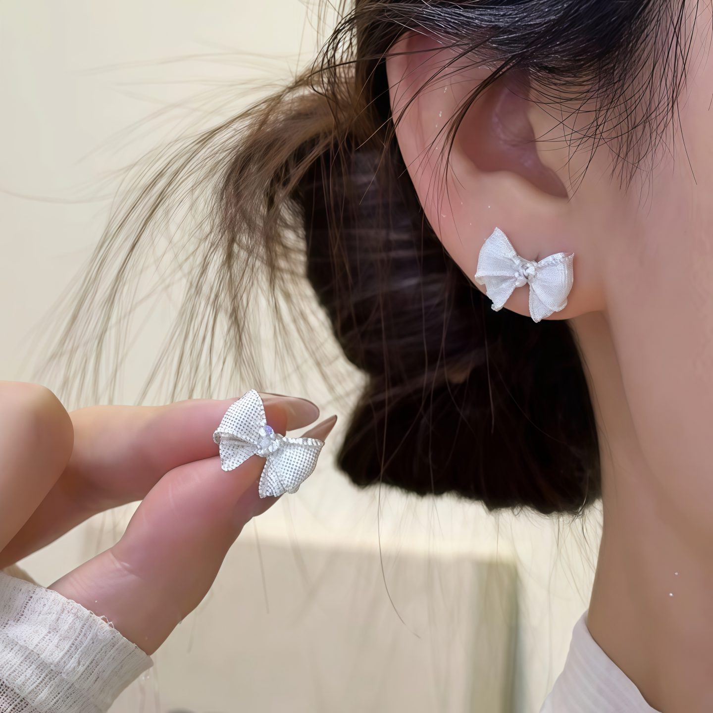 银色蝴蝶结轻奢甜美百搭耳钉