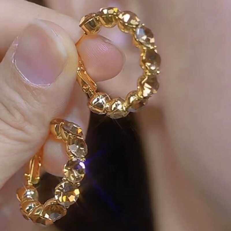 复古咖色锆石圈圈耳环女小众高级感优雅气质耳扣2026新款爆款耳饰