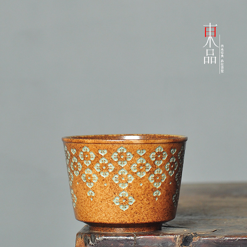 青瓷琵琶纹茶杯中式主人品茗杯
