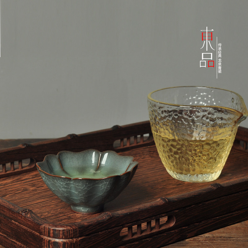 哥窑冰裂纹手工普洱茶花口杯