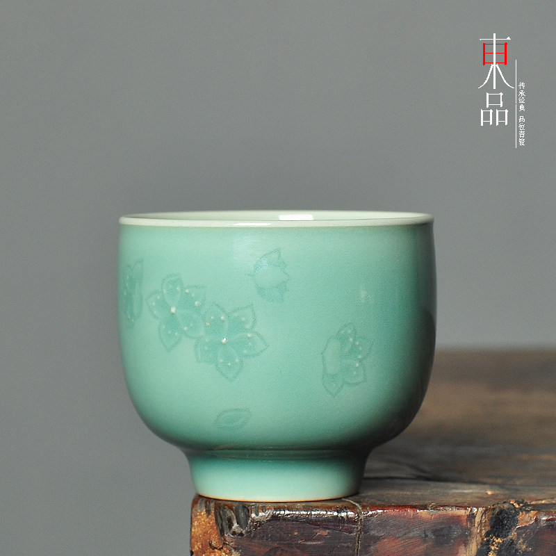 青瓷樱花品茗杯功夫茶具闻香茶杯