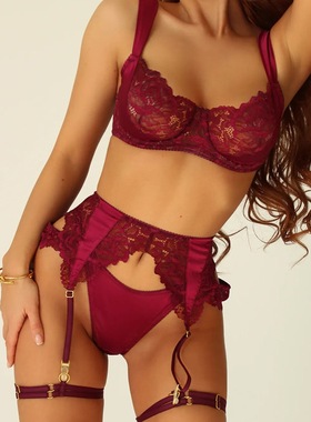 01231性感蕾丝内衣诱惑装火辣内衣迷人的款吊带四件套装缎面款式