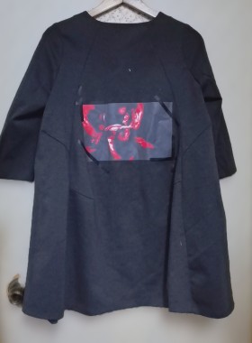 春秋新品小香风黑灰色印花超大摆圆领重工风衣8分袖外套宽松开衫