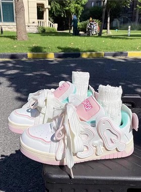 T628原创厚底板鞋面包鞋女冬季白色新款低帮增高防滑男女同款2024