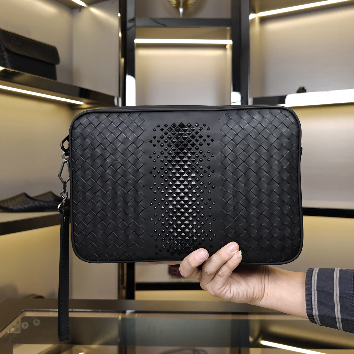 铆钉手包男真皮编织 商务休闲 男士手提包手拿公文包电脑男包新款