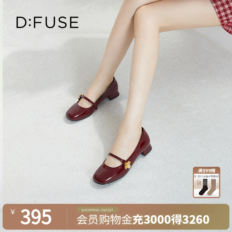 新款漆皮圆头法式复古花扣单鞋女