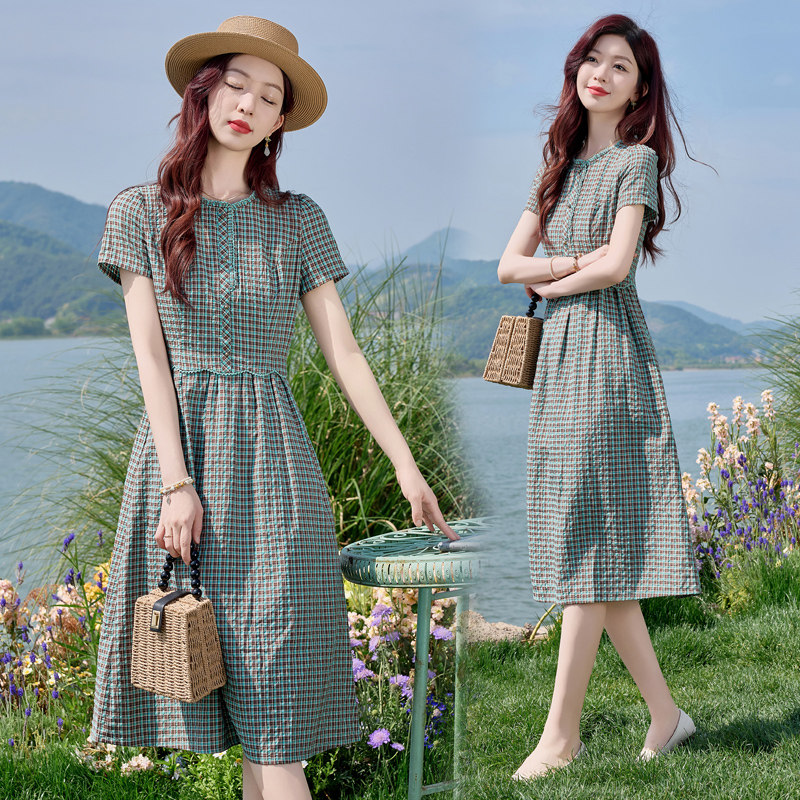 时尚格子连衣裙女中长款2025夏新款高腰修身洋气减龄休闲棉麻裙子