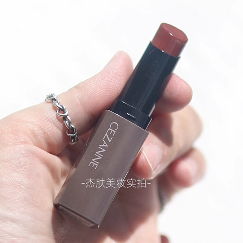 主打温柔系透润系色彩自然血色感