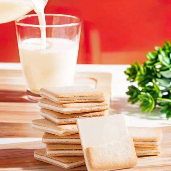 日本进口由布院温泉特产原味薄脆夹心饼干饼干独立包装休闲零食