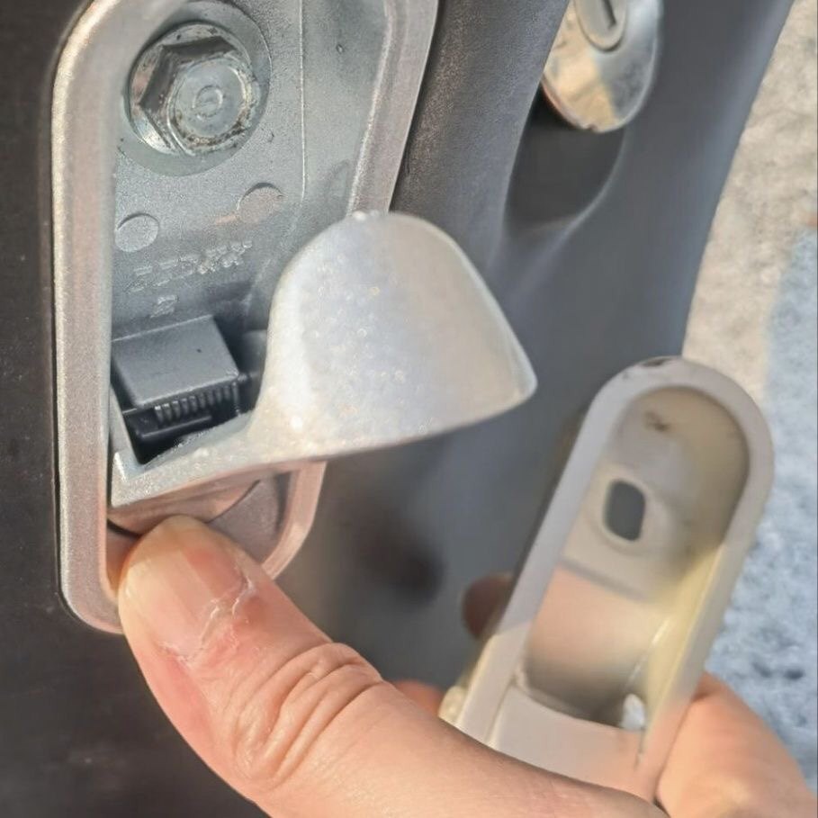 台铃米柚米拉铝合金挂钩爱玛小刀E2C欧冠A-C电瓶车前置塑料挂物钩,工业油品/胶粘/化学/实验室用品,烧杯/烧瓶,淘宝优惠券,粉丝福利购,淘宝优惠卷