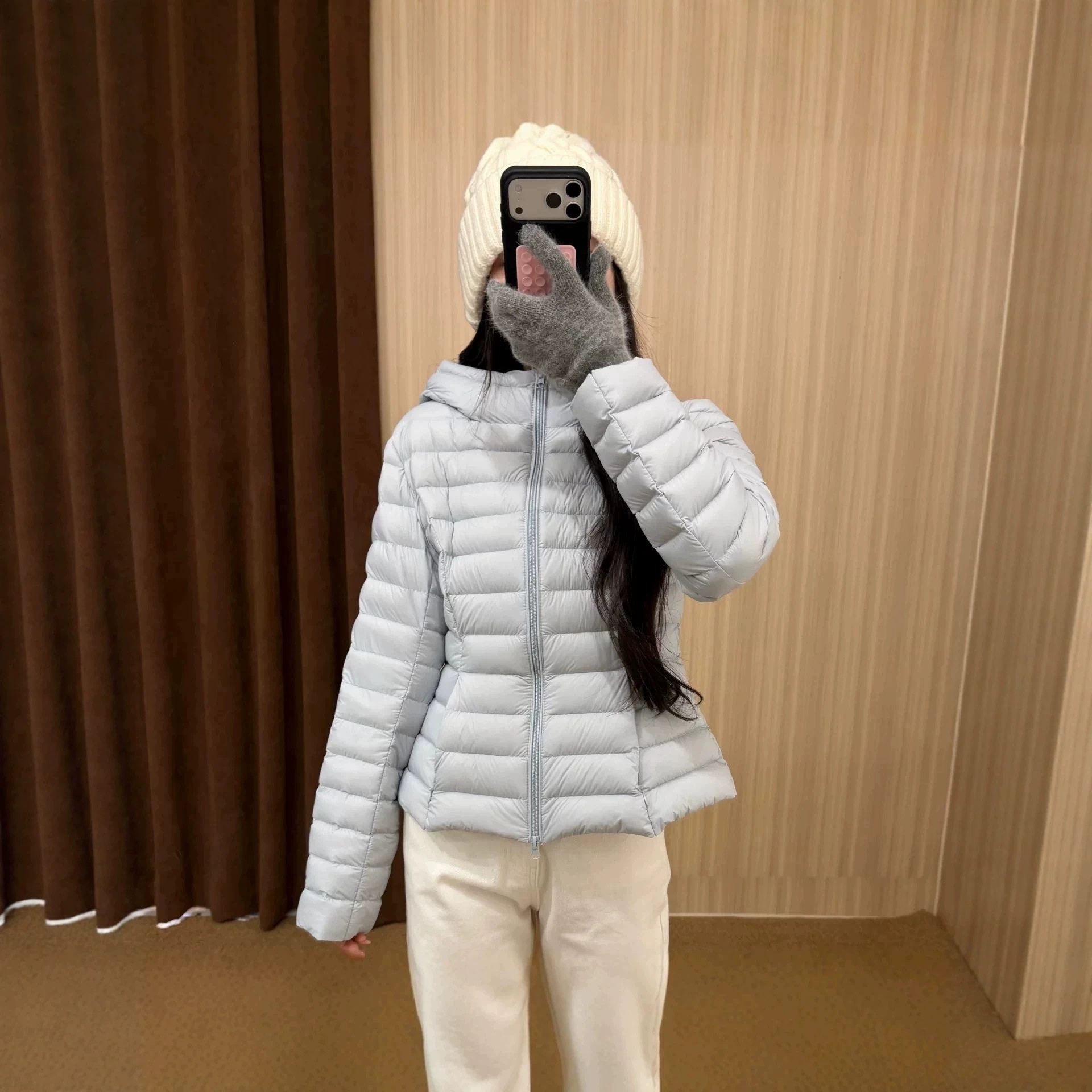 小蛮腰时尚连帽排骨收腰显瘦羽绒服女轻薄90鸭绒亮色2026新款外套