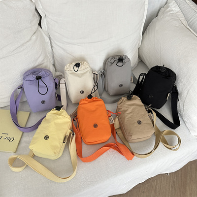 2025新款时尚百搭斜挎包