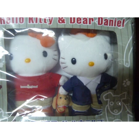 kitty遛狗学生年轻人杂志情人情侣新人新郎新娘娃娃