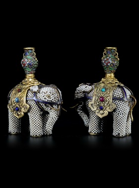 清乾隆 铜胎掐丝珐琅象托宝瓶摆件