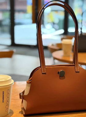 新款Tablier Sellier手工蜡线单肩手提平滑哑光母牛皮围裙托特包