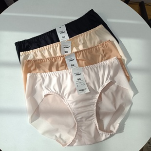 外贸韩国原单纯色舒适速干纯色无痕简约冰丝低腰包臀女士三角内裤