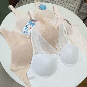 超值出口韩国原单内衣女vivien薄款 网纱透气软杯美体文胸一体背心