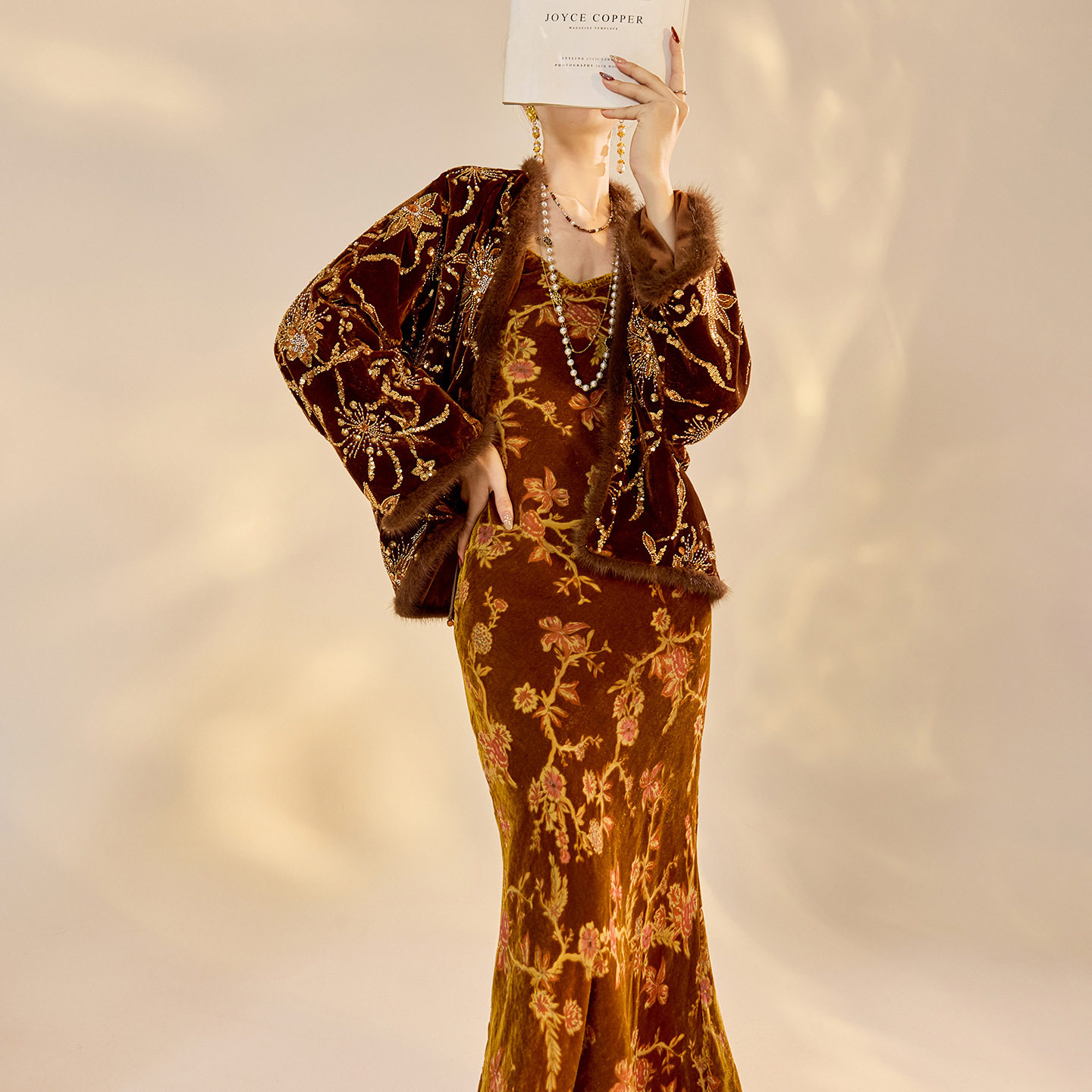 2025冬装新款 新中式国风重工刺绣钉珠水貂毛加绒外套长裙套装