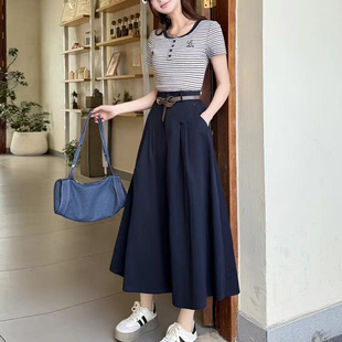 时尚小香风条纹T衫+半身裙两件套2025秋季新款修身显瘦连衣裙套装