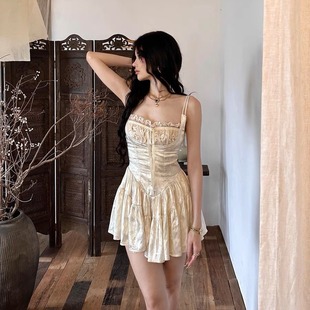 蓬蓬裙芭蕾舞风裙子 宫廷风蕾丝吊带连衣裙米色女夏季 2025新款 法式