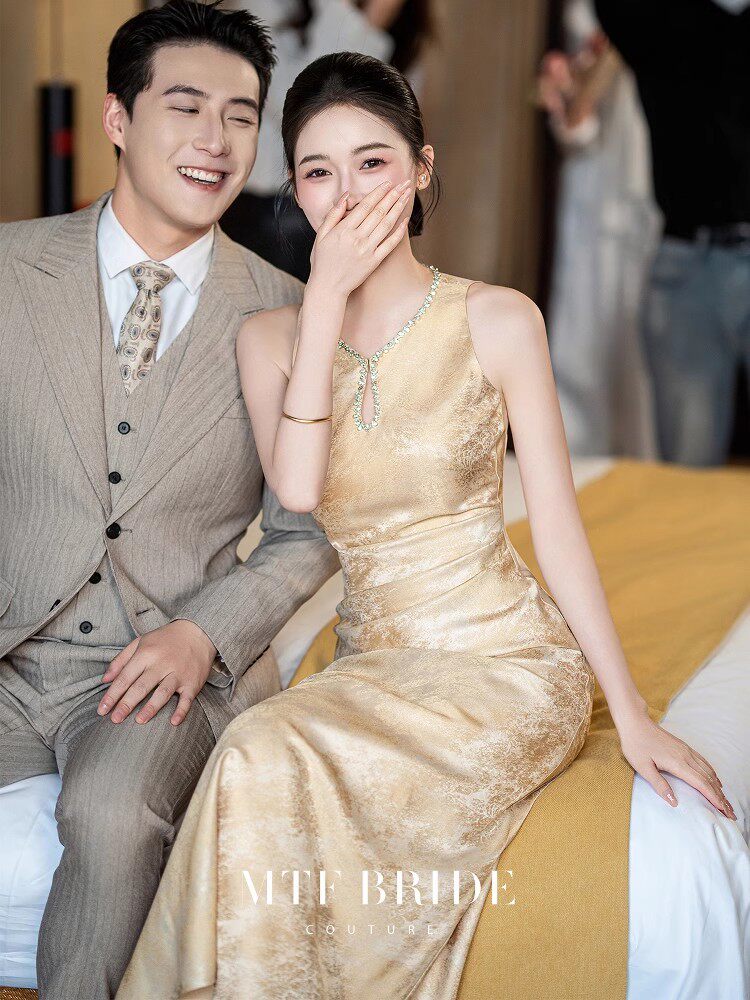 迪2025新款新中式旗袍女高端新娘结婚晨袍国风订婚宴礼服裙敬酒服
