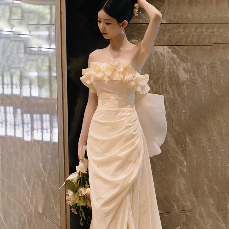 韩式轻婚纱2025新款高级感小众森系超仙出门纱抹胸公主风订婚礼服