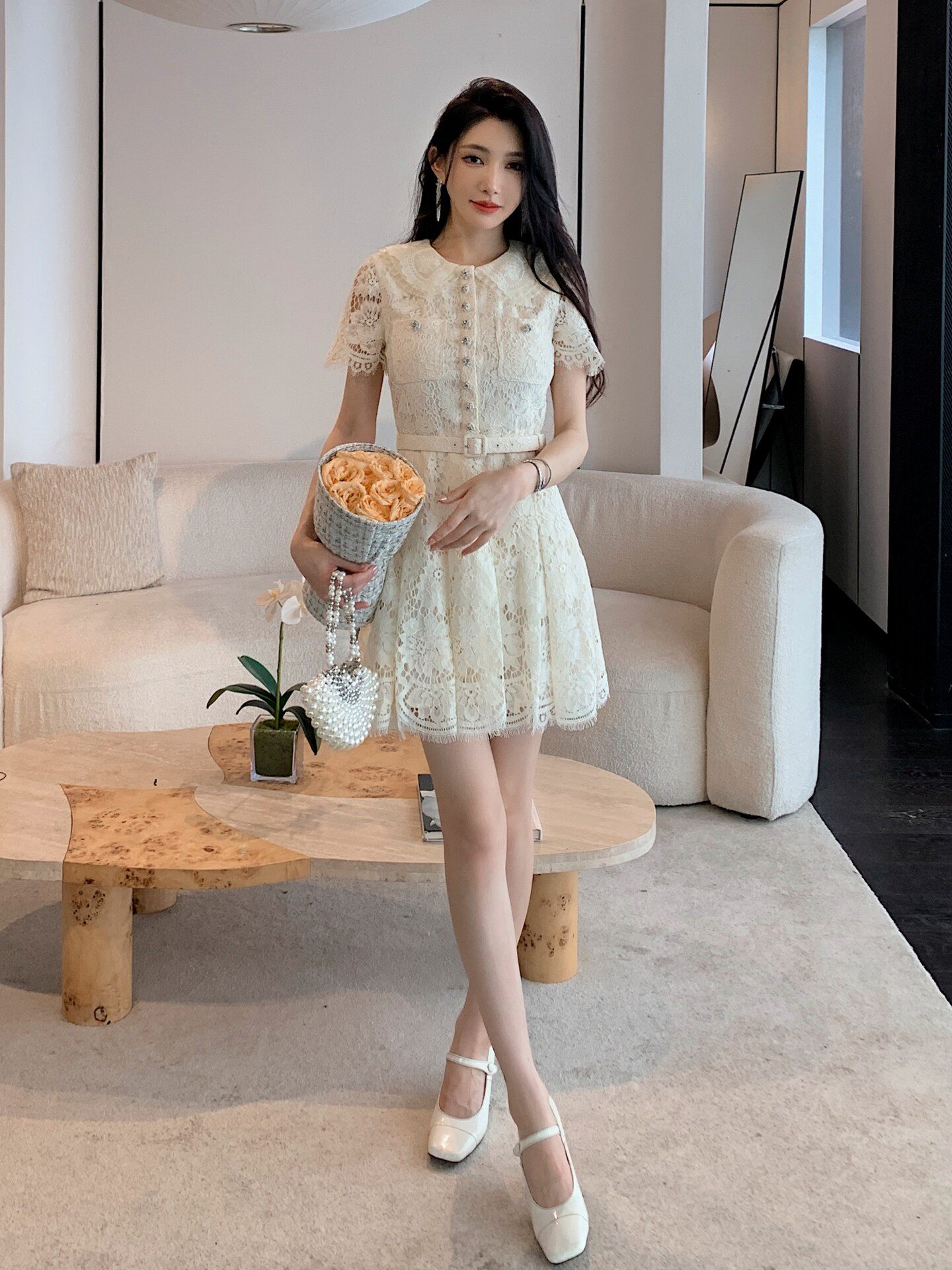 法式复古气质蕾丝连衣裙2026新款女夏季设计感小众收腰显瘦短裙子