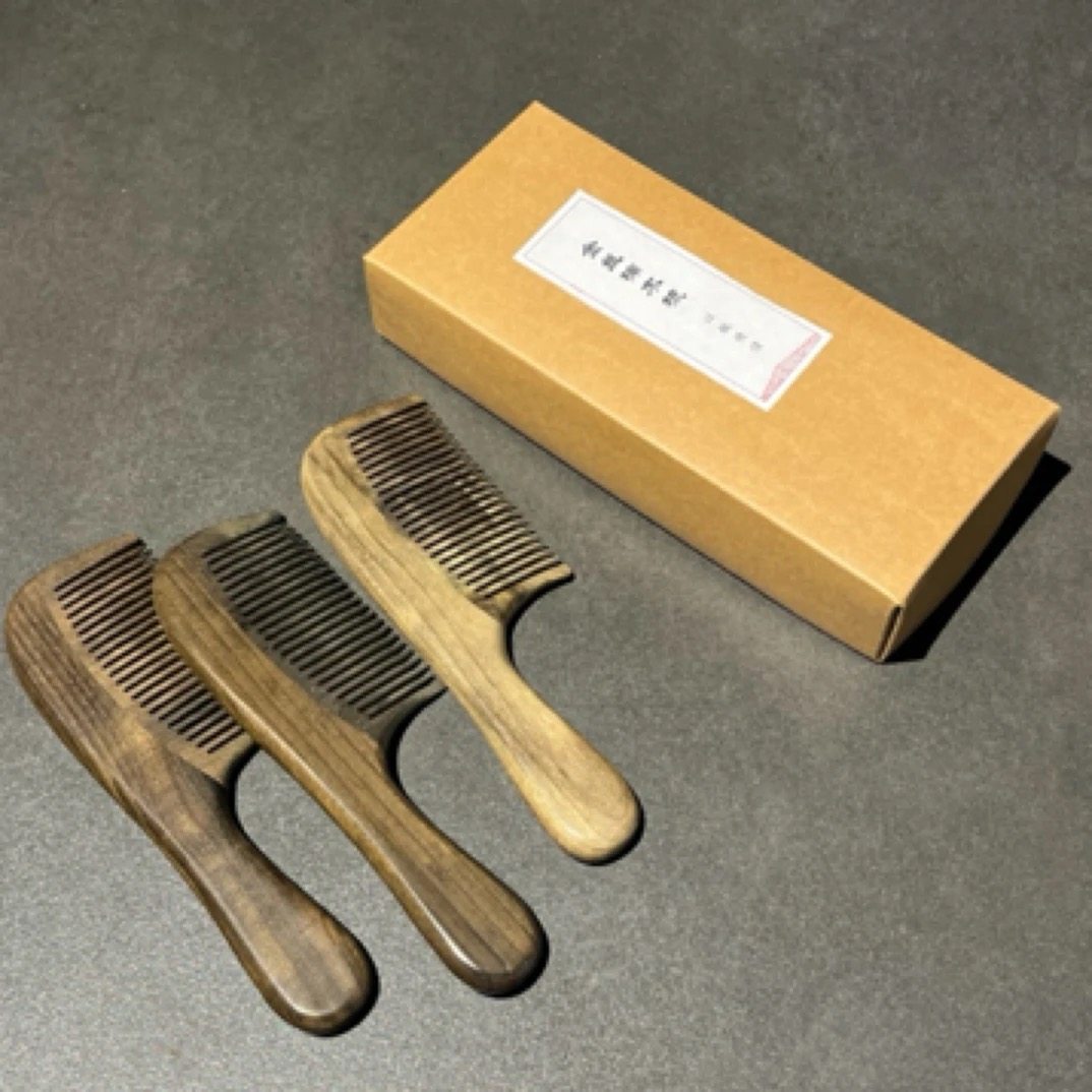 阴沉金丝楠木中或木梳 头部经络按摩古典清洁护理梳子礼盒送礼