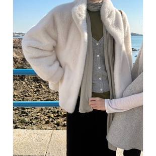 shijian时尚 剪裁貂毛大衣一体外套廓形保暖上衣 利落毛绒外套短款