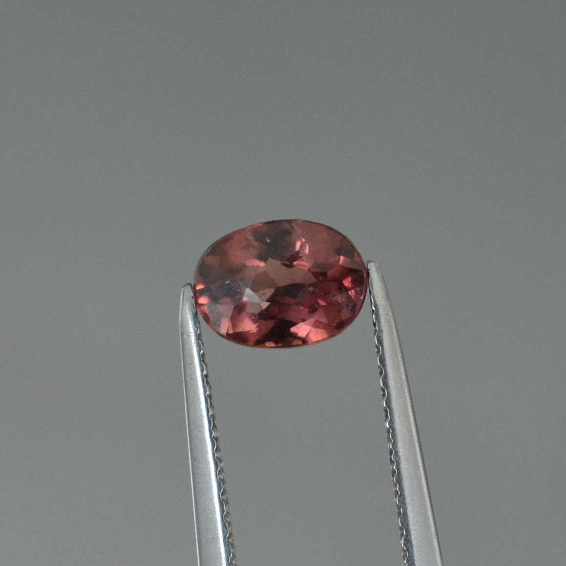 天然落日红色蓝宝石裸石椭圆形5.1*6.9毫米1克拉净度好满火彩包邮