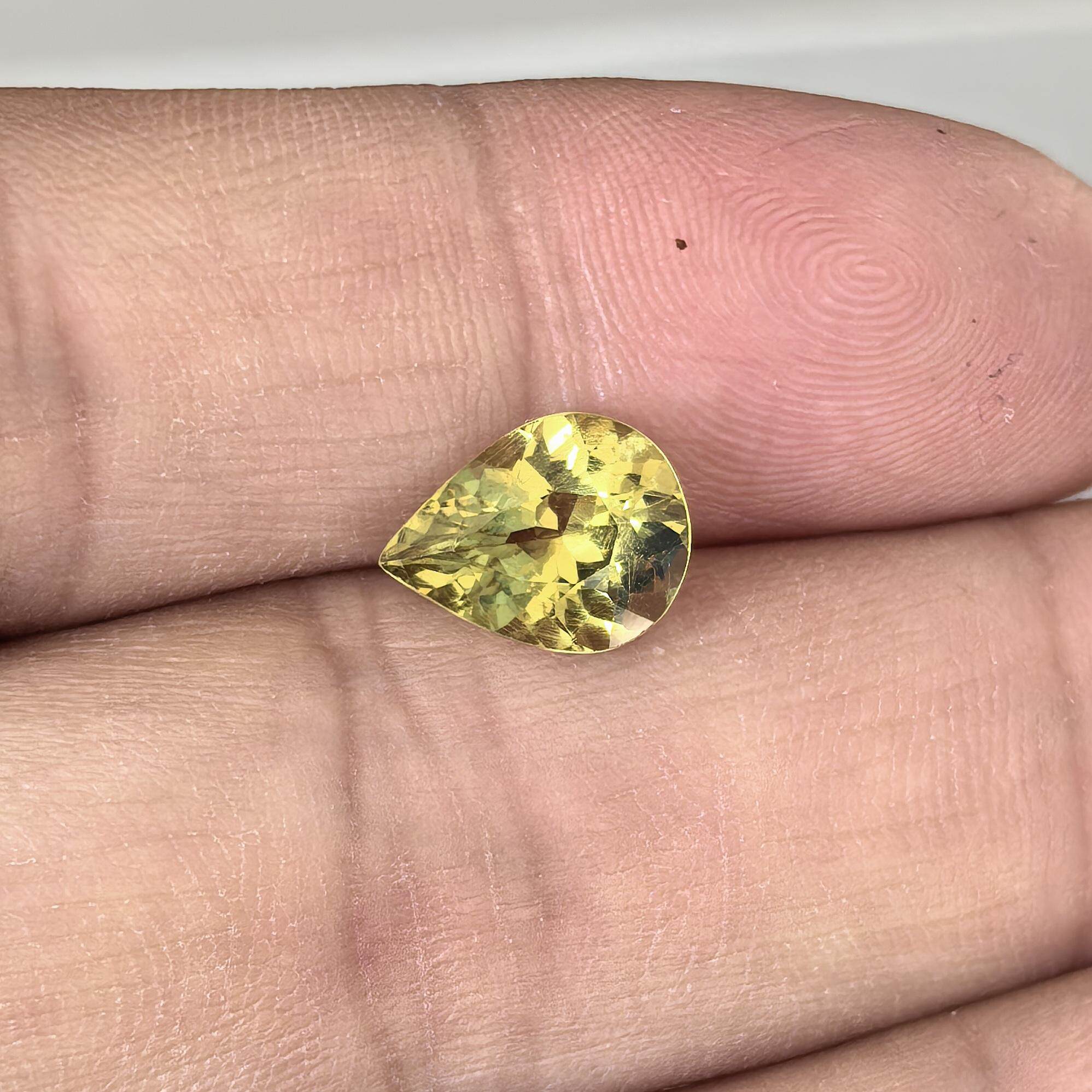 天然磷灰石裸石净度好满火彩包邮