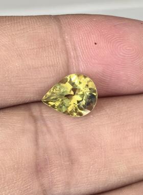 爆闪天然金绿色磷灰石裸石水滴形戒面净度好2.81克拉包邮送证书