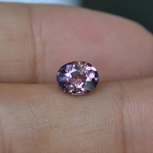 包邮 天然无烧彩色蓝宝石裸石戒面椭圆5.9 7.4毫米1.63克拉满火彩