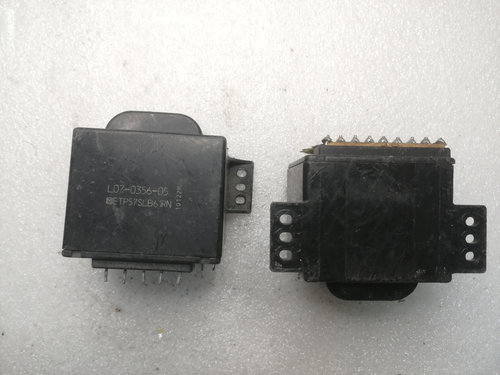 松下M标 进口密封变压器 功率约35W 输入230V 输出双10V双11单5V